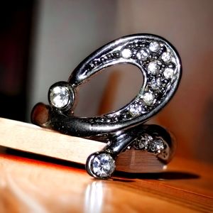 Vintage abstract sterling silver 925 ring with rhinestones size 7